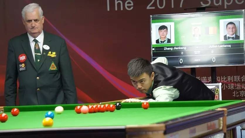 他在场上表 他在场上表